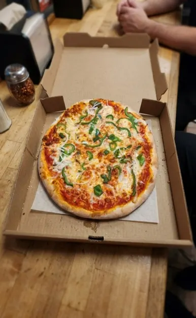 what is NY style pizza